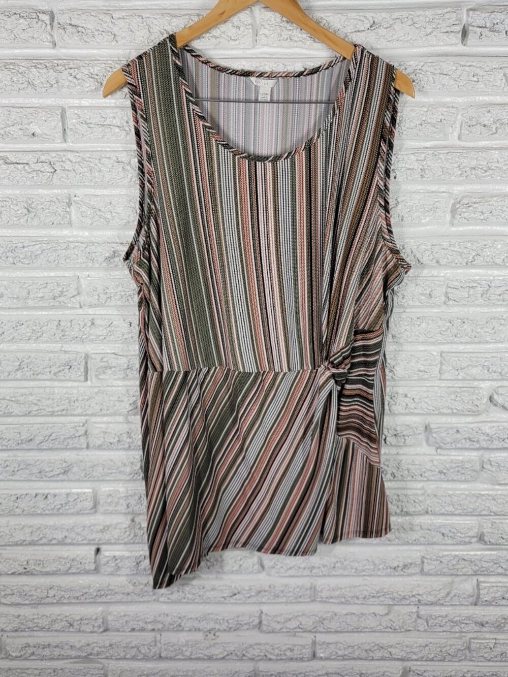 Cato Est 1946 Women's Striped Tunic 22W 24W Green Pink Diagonal Hem STR94E